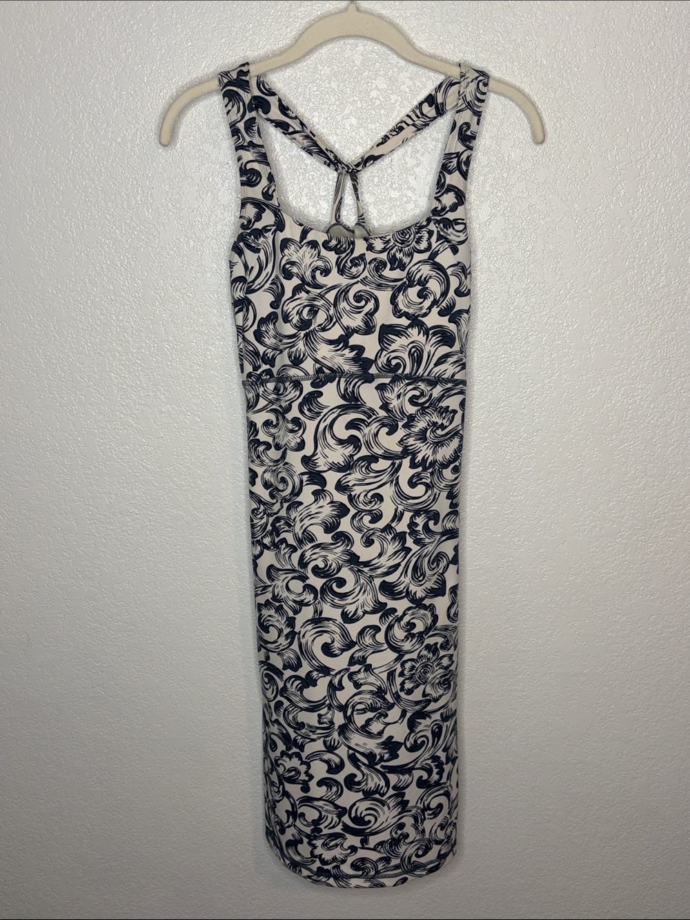 Title Nine White & Gray Dream Swirl FlorDeLi Activewear Racerback Dress Size Sm